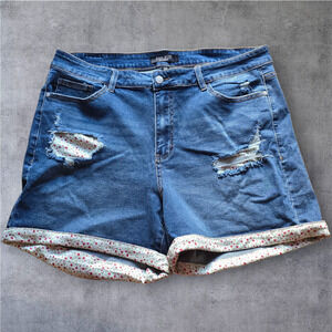 Judy Blue Women's Floral Patchwork Cuffed Hem Denim  Cowgirl Shorts, Size 3XL